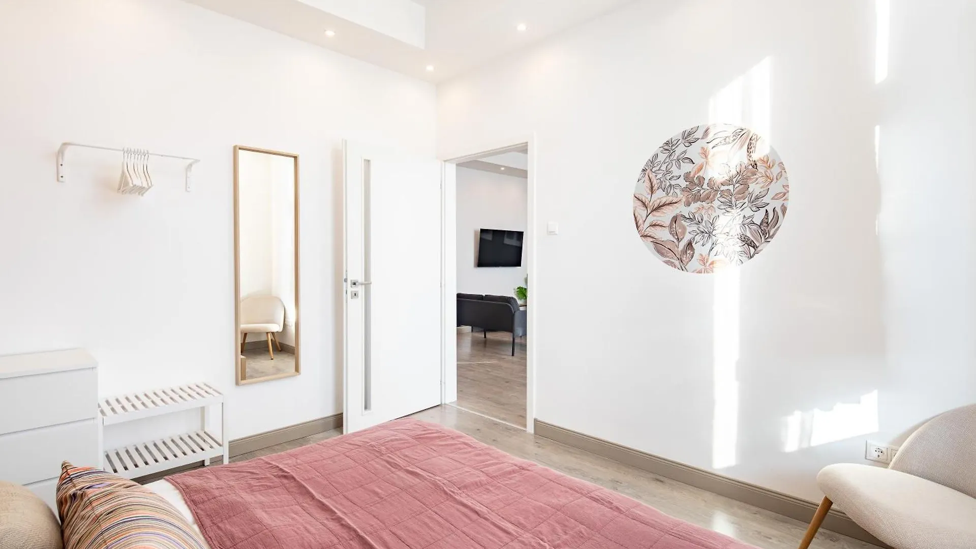 Sunny Central Three Bedroom Apartment Budapest