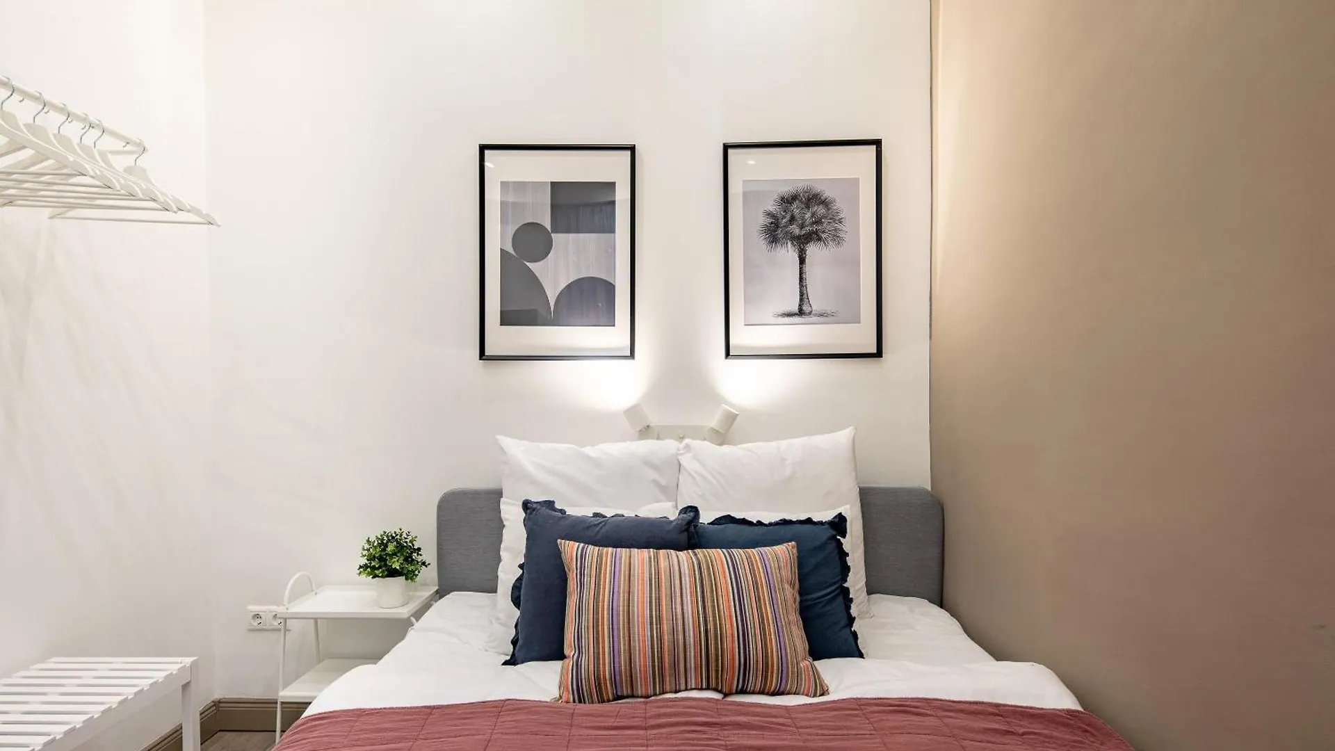 Sunny Central Three Bedroom Apartment Budapest